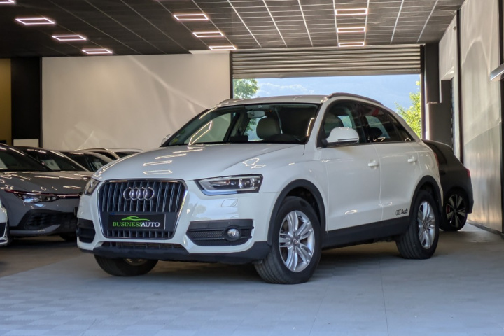 AUDI Q3