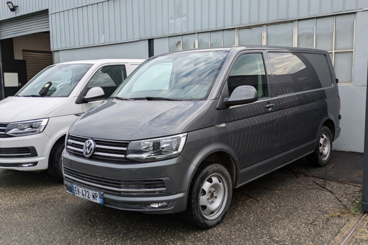 VOLKSWAGEN TRANSPORTER FOURGON