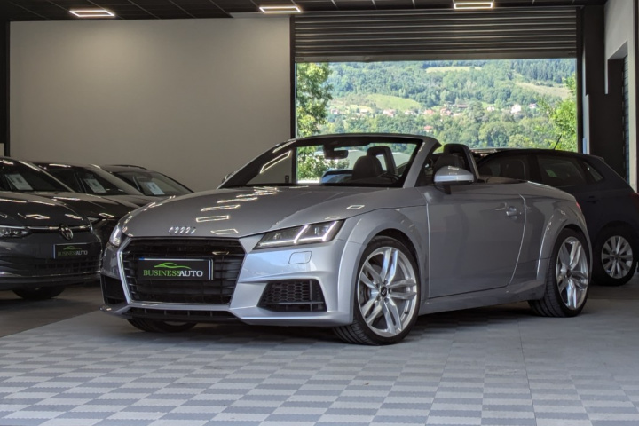 AUDI TT ROADSTER