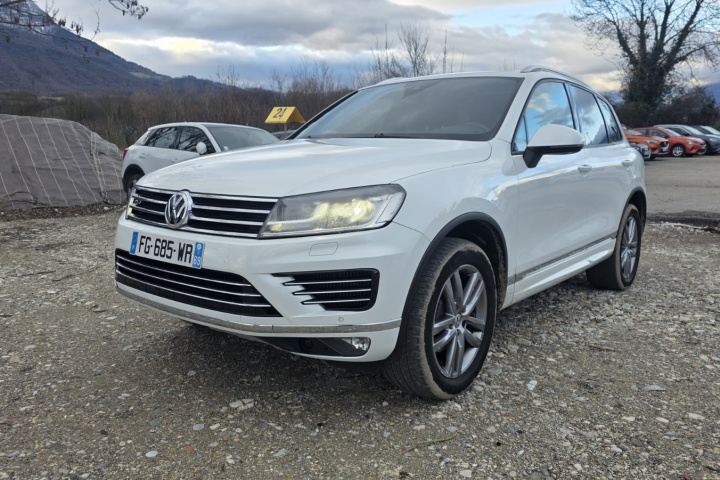 VOLKSWAGEN TOUAREG