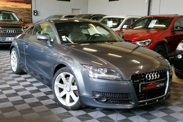 AUDI TT COUPE