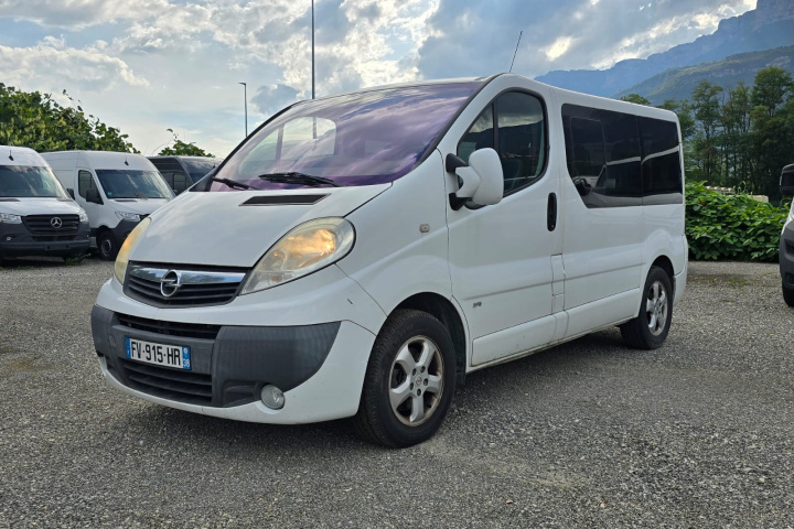 OPEL VIVARO COMBI