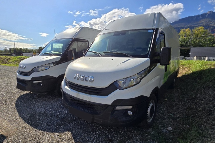 IVECO DAILY FOURGON