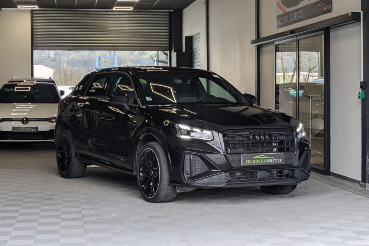 AUDI Q2