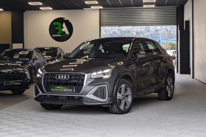 AUDI Q2