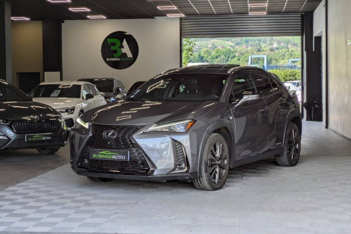LEXUS UX