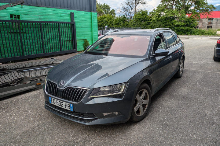 SKODA SUPERB COMBI