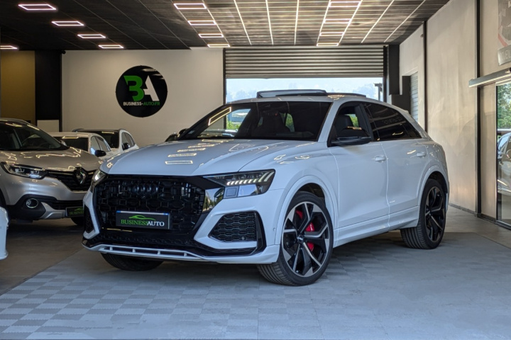AUDI RS Q8
