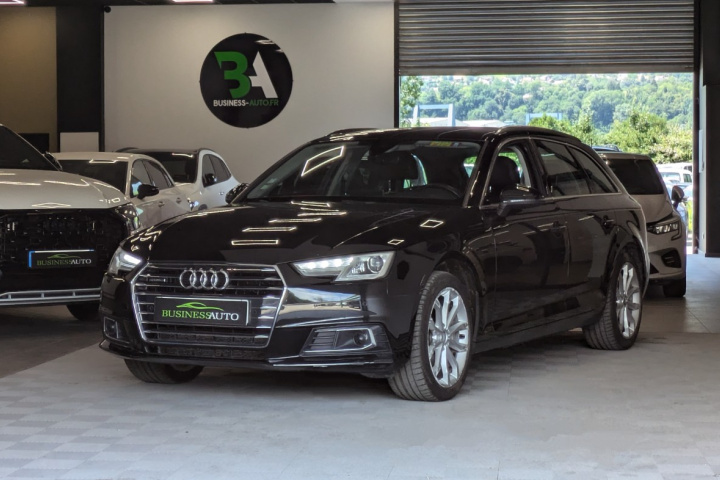 AUDI A4 AVANT