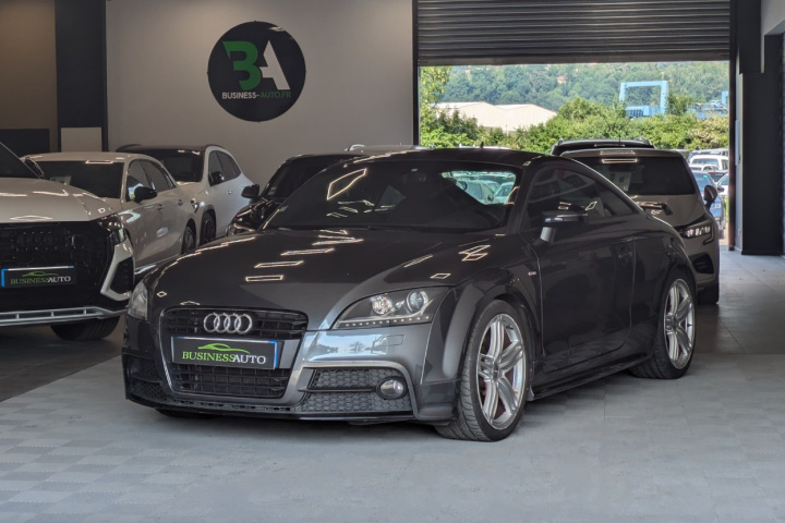 AUDI TT COUPE