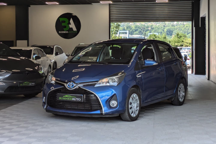 TOYOTA YARIS HYBRIDE