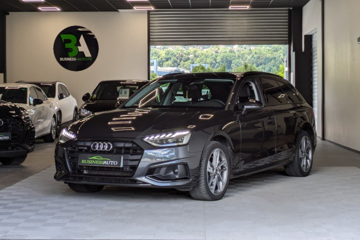 AUDI A4 AVANT