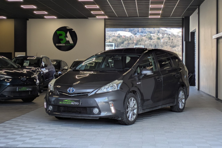 TOYOTA PRIUS+ BUSINESS