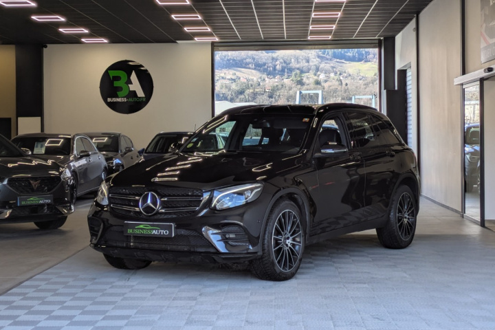 MERCEDES GLC