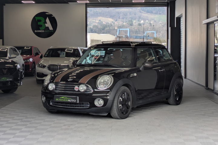 MINI HATCH R56