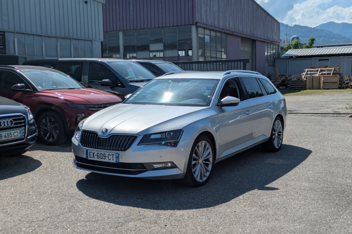 SKODA SUPERB COMBI