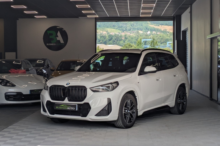 BMW X1 U11
