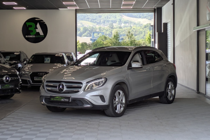 MERCEDES CLASSE GLA