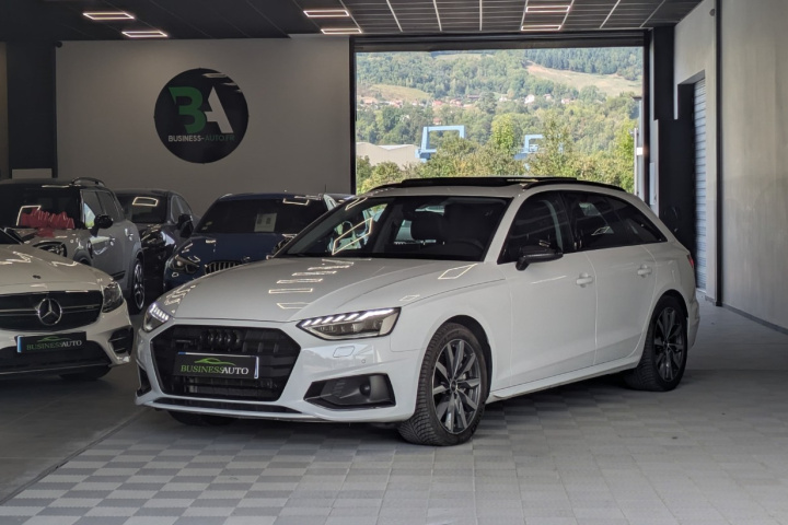 AUDI A4 AVANT
