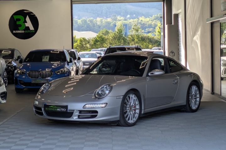 PORSCHE 911 CARRERA 4 COUPE 997